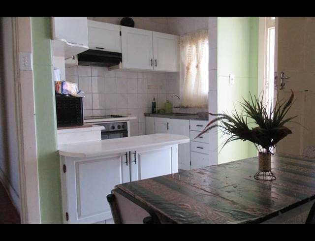 3 BEDROOM HOUSE FOR SALE IN KENILWORTH